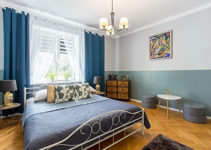 ClickTheFlat Apartment Chmielna 7